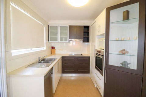 Interlude At Belmont - Tourism Noosa 12
