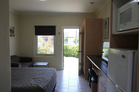 Tumut Apartments - Tourism Noosa 6