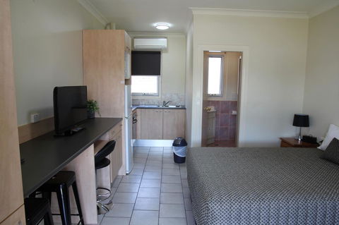 Tumut Apartments - Tourism Noosa 2