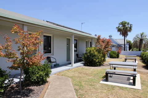 Tumut Apartments - Tourism Noosa 16