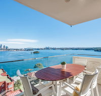 Panoramic harbour views and unbeatable comfort - Tourism Noosa