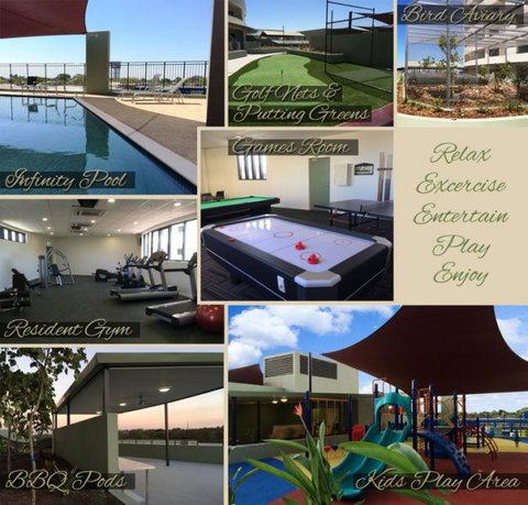 Nomikis\'On The Avenue - Tourism Noosa 3