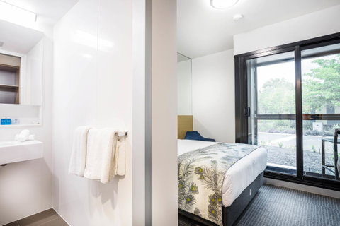 Mercure Darwin Airport Resort - Tourism Noosa 10