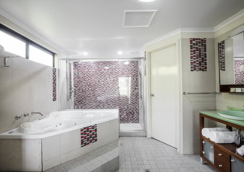 Mercure Darwin Airport Resort - Tourism Noosa 11