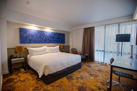Crowne Plaza Alice Springs Lasseters, An IHG Hotel - Tourism Noosa 27