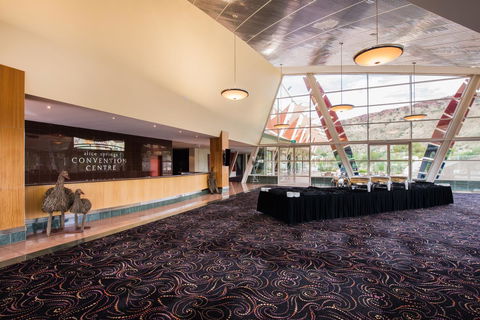 Crowne Plaza Alice Springs Lasseters, An IHG Hotel - Tourism Noosa 17