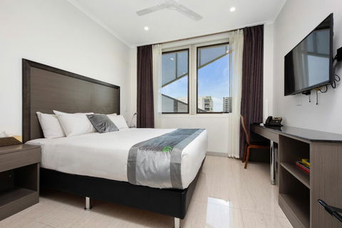 Darwin City Hotel - Tourism Noosa 1