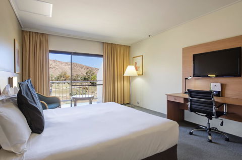 DoubleTree By Hilton Alice Springs - Tourism Noosa 9