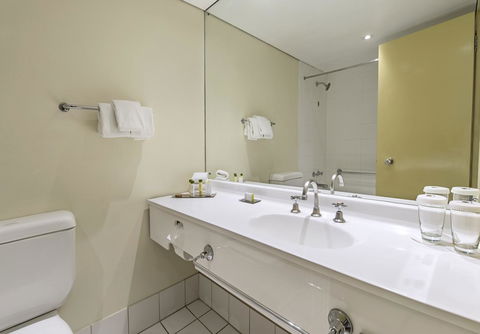 DoubleTree By Hilton Alice Springs - Tourism Noosa 25