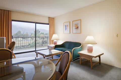 DoubleTree By Hilton Alice Springs - Tourism Noosa 38