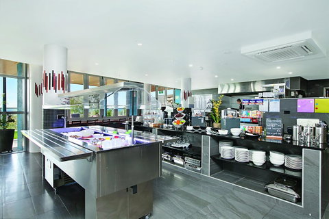 Ramada Suites By Wyndham Zen Quarter Darwin - Tourism Noosa 12
