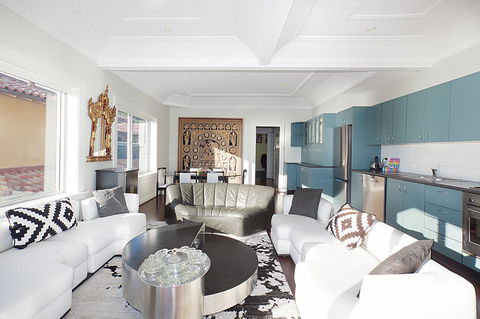 Art Deco Apartment With Breathtaking Water Views - Tourism Noosa 7
