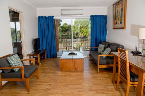 Cullen Bay Resorts - Tourism Noosa 4