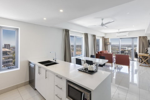 Oaks Darwin Elan Hotel - Tourism Noosa 3