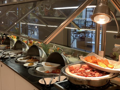 DoubleTree By Hilton Esplanade Darwin - Tourism Noosa 2