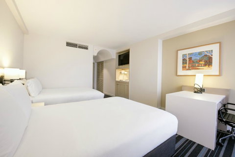 DoubleTree By Hilton Esplanade Darwin - Tourism Noosa 16