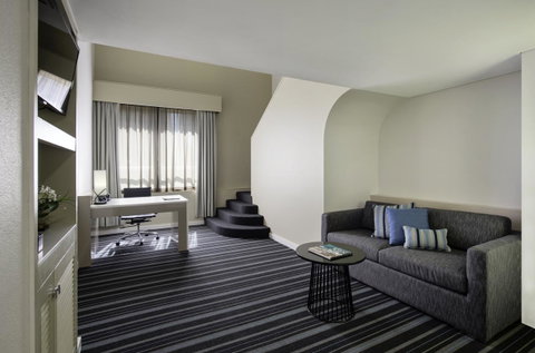 DoubleTree By Hilton Esplanade Darwin - Tourism Noosa 24