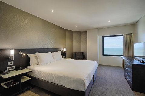 Hilton Darwin - Tourism Noosa 13