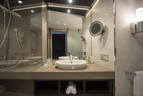 Hilton Darwin - Tourism Noosa 24