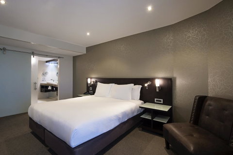 Hilton Darwin - Tourism Noosa 30