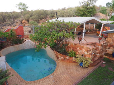 Wilmots On Dixon - Tourism Noosa 0