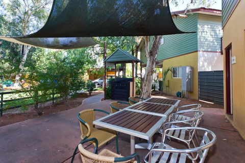 Alice On Todd Apartments - Tourism Noosa 11