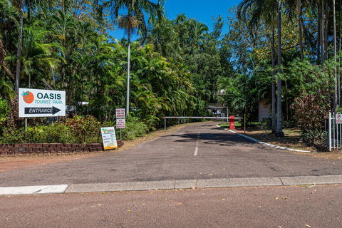 Oasis Tourist Park - Tourism Noosa 1