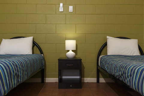 Discovery Resorts - Kings Canyon - Tourism Noosa 32