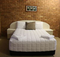 Golden Sands Motor Inn - Tourism Noosa