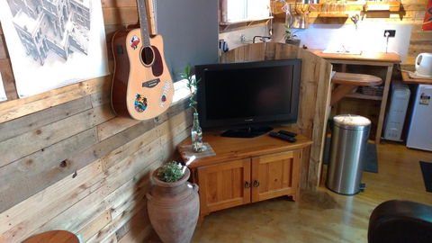 Alice\'s Secret Travellers Inn - Tourism Noosa 9