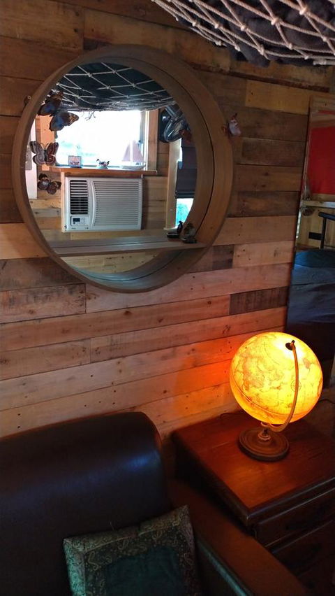 Alice\'s Secret Travellers Inn - Tourism Noosa 6