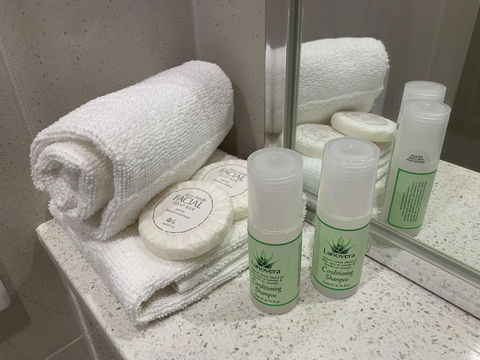 Winnellie Hotel Motel - Tourism Noosa 2