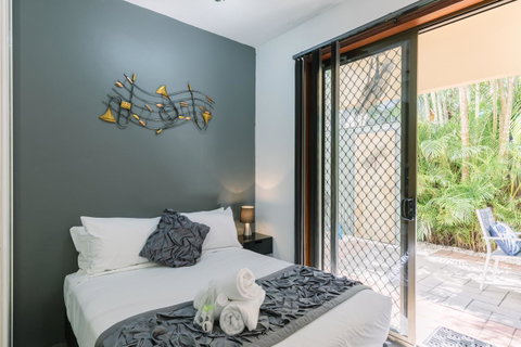 CitySide Apartment - 2 Bedroom With Private Courtyard - Tourism Noosa 14