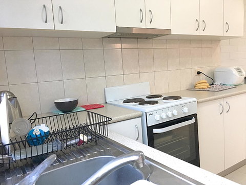 Cozy Room For A Great Stay In Darwin - Excellent Location - Tourism Noosa 1