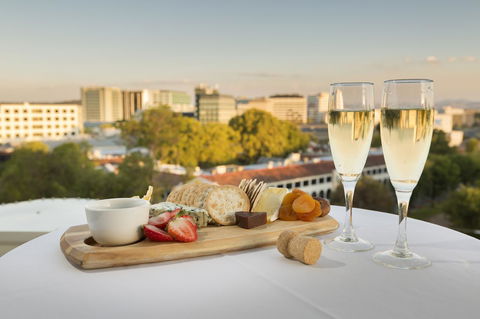 Novotel Canberra - Tourism Noosa 39