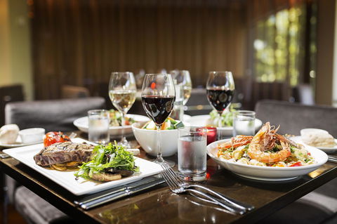 Novotel Canberra - Tourism Noosa 37