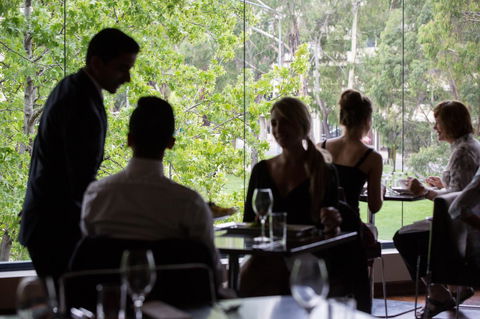 Novotel Canberra - Tourism Noosa 5