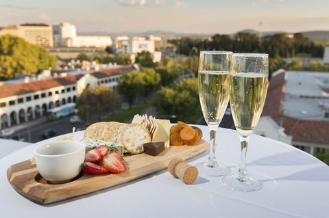 Novotel Canberra - Tourism Noosa 36