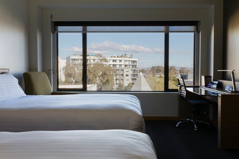 Crowne Plaza Canberra, An IHG Hotel - Tourism Noosa 18
