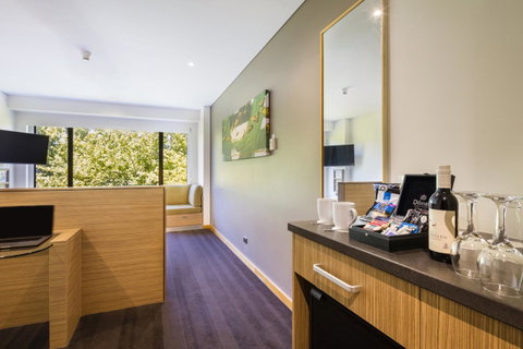 Crowne Plaza Canberra, An IHG Hotel - Tourism Noosa 42