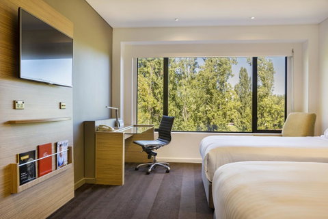 Crowne Plaza Canberra, An IHG Hotel - Tourism Noosa 22