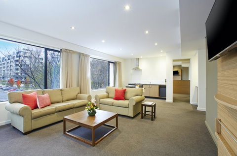 Crowne Plaza Canberra, An IHG Hotel - Tourism Noosa 11