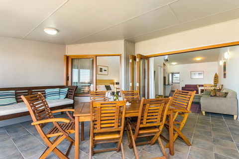 Lennox Holiday Apartments - Tourism Noosa 33