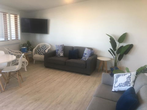 Lennox Holiday Apartments - Tourism Noosa 24