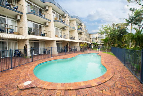 Bombora Resort - Coolangatta - Tourism Noosa 0