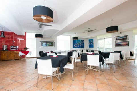 Bombora Resort - Coolangatta - Tourism Noosa 1