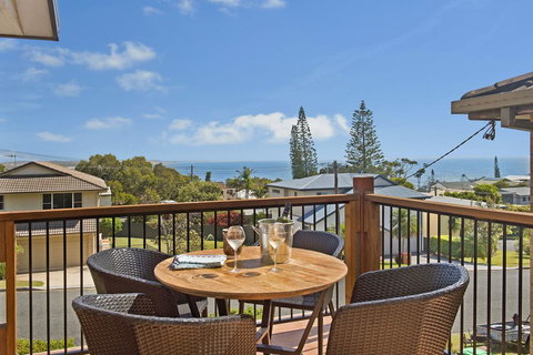BonniEscape - Tourism Noosa 1