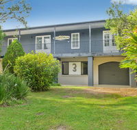 BONNY BEACH HOUSE - Holiday Accomodation with Pool - Tourism Noosa