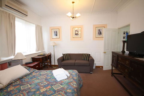 Bourke Riverside Motel - Tourism Noosa 1