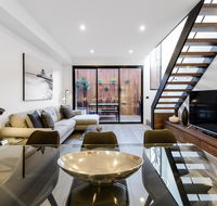 Boutique Stays - County Down Contemporary Port Melbourne Home - Tourism Noosa